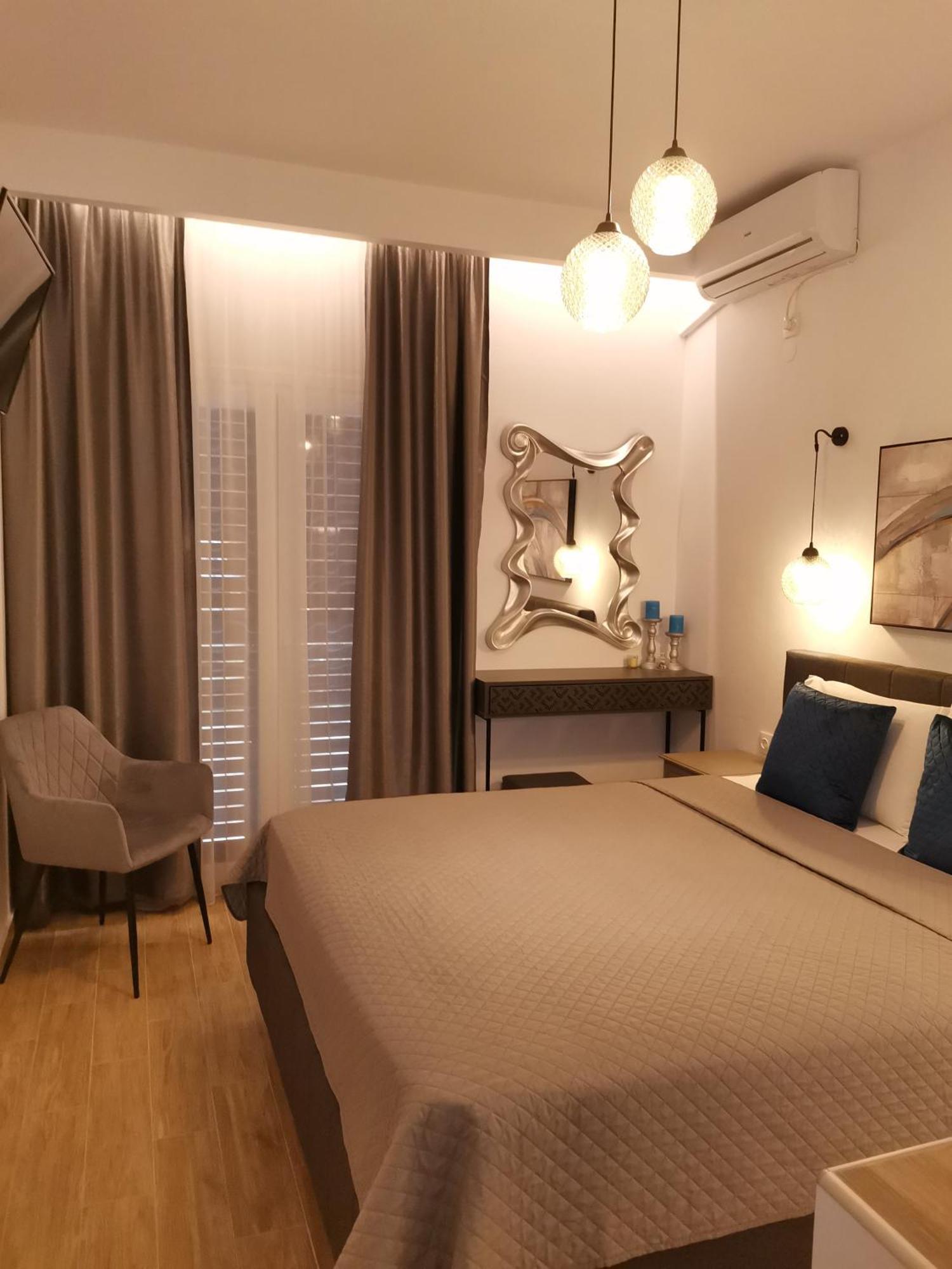 Litsa Apartment