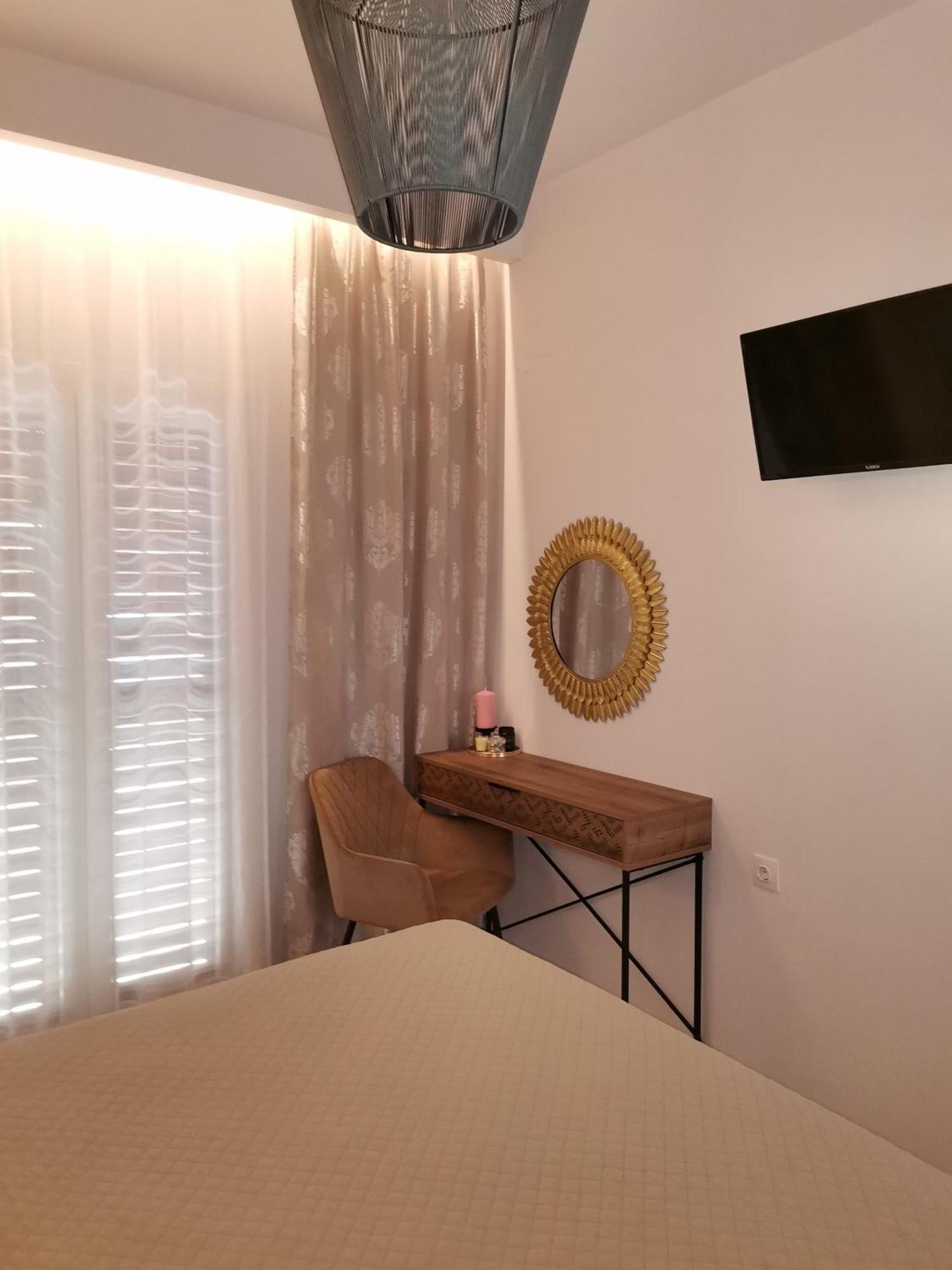 Litsa Apartment