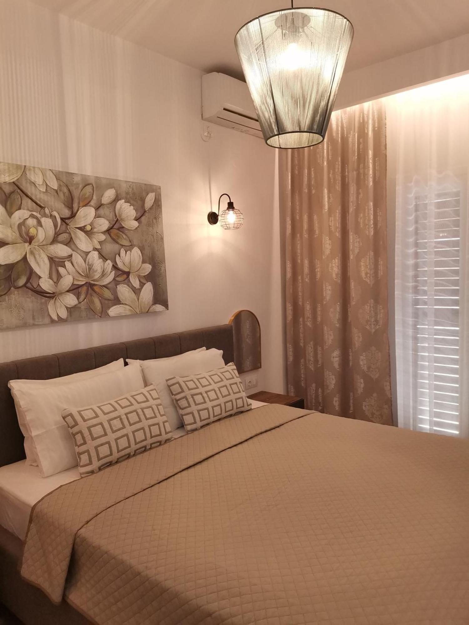 Litsa Apartment *