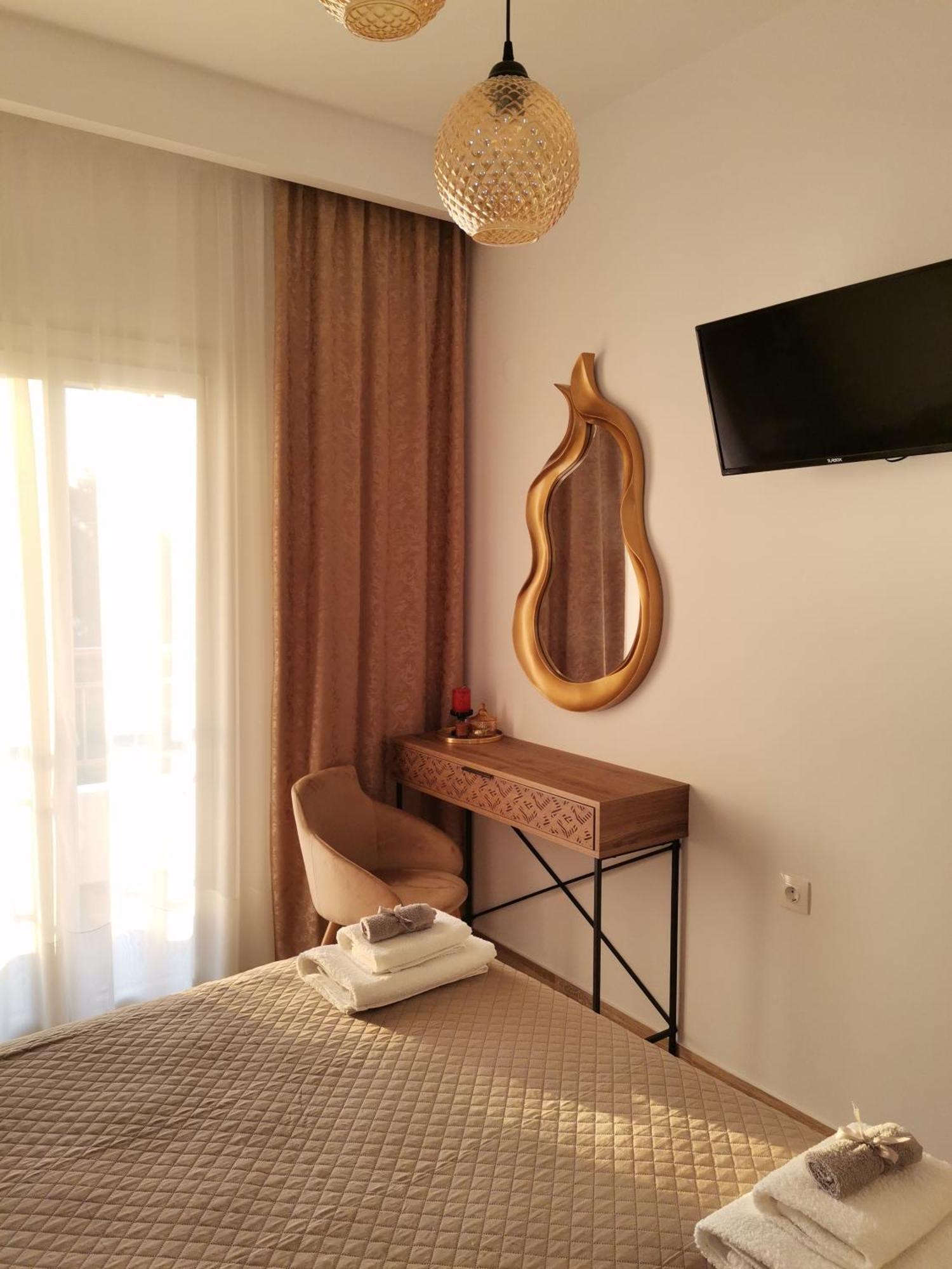 Litsa Apartment